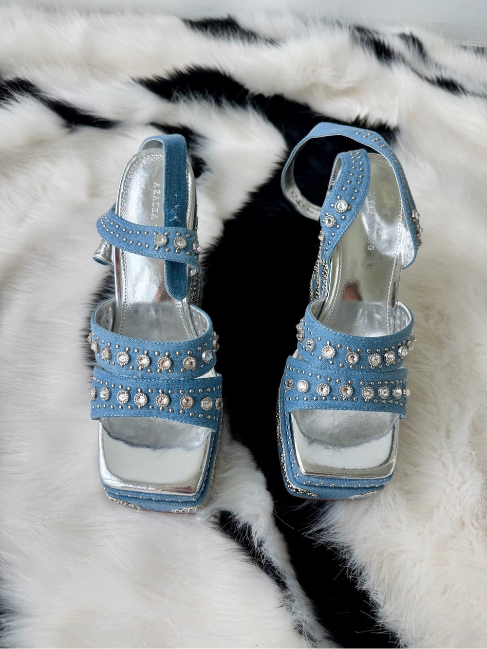 AKIRA Azalea Wang Nutmeg Embellished Denim Wedge Sandals Size 8, NEVER WORN - Picture 5 of 8